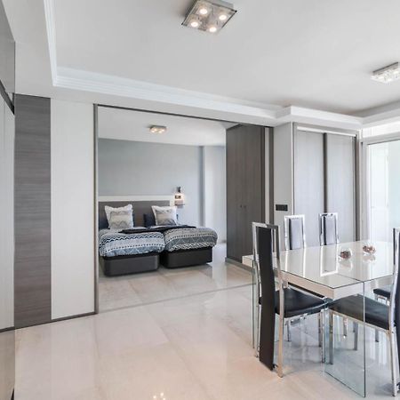 Deluxe Supreme Apartment มาลากา ภายนอก รูปภาพ