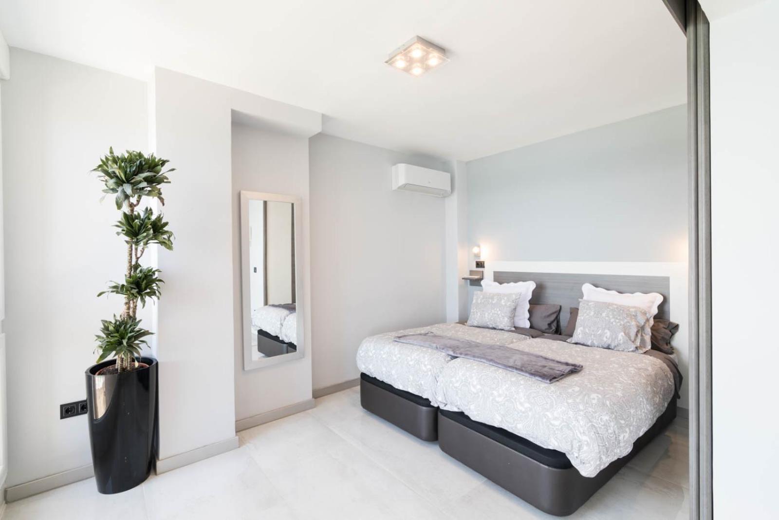 Deluxe Supreme Apartment มาลากา ภายนอก รูปภาพ