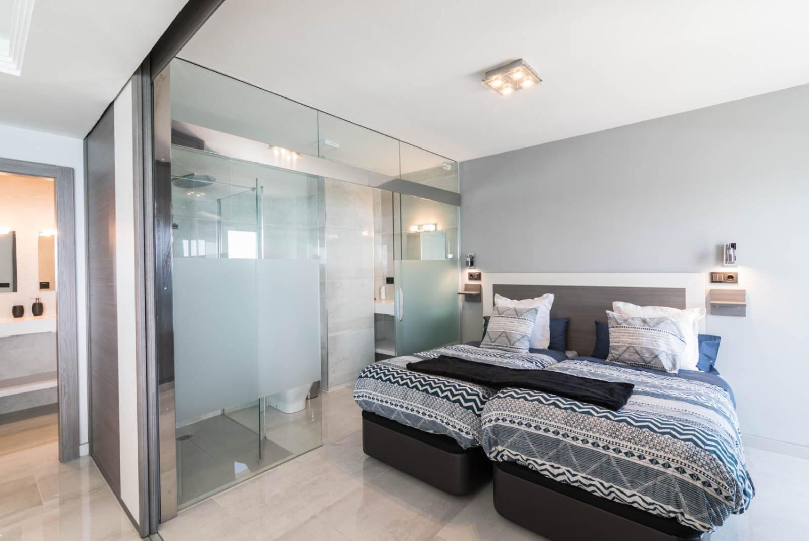 Deluxe Supreme Apartment มาลากา ภายนอก รูปภาพ