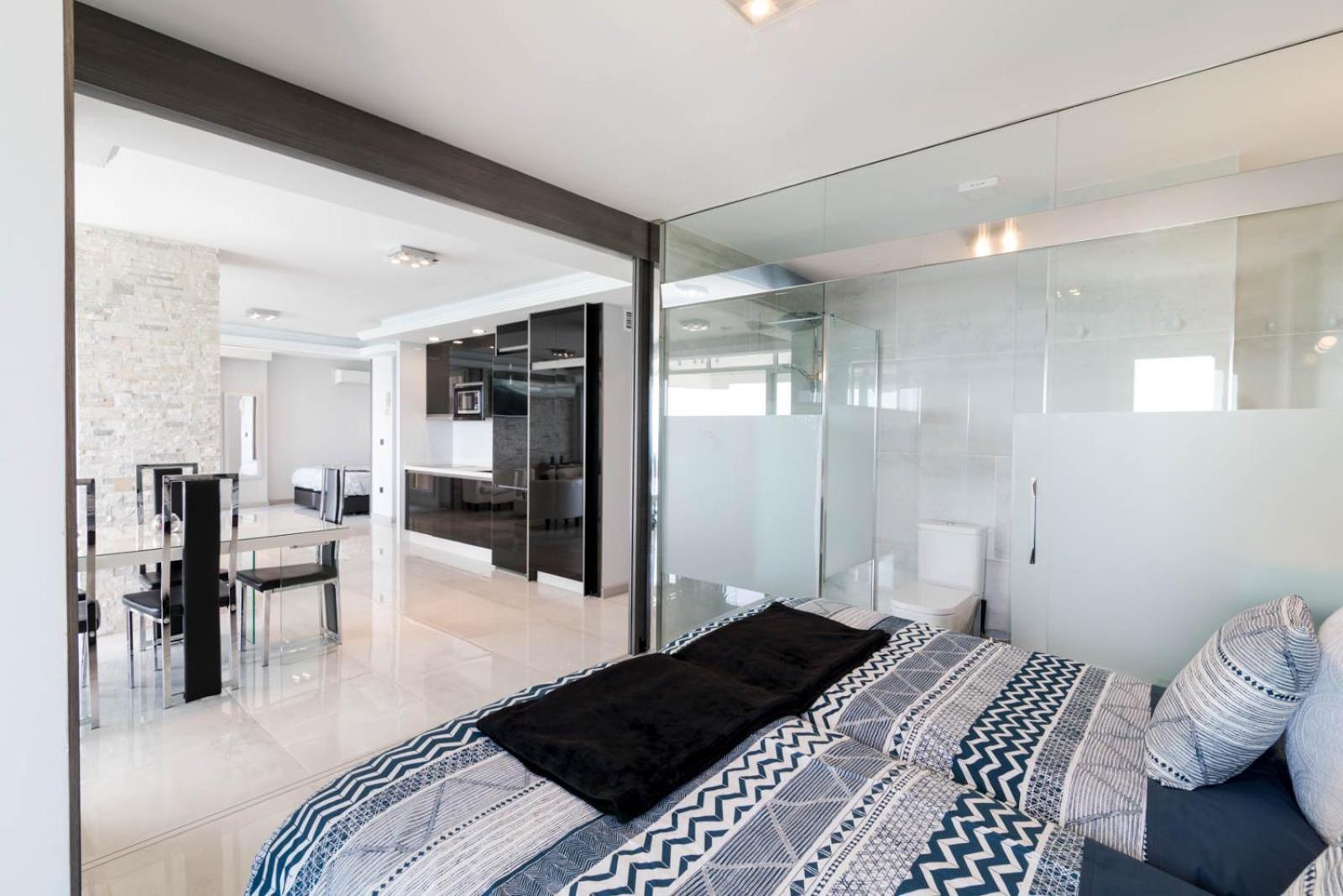 Deluxe Supreme Apartment มาลากา ภายนอก รูปภาพ