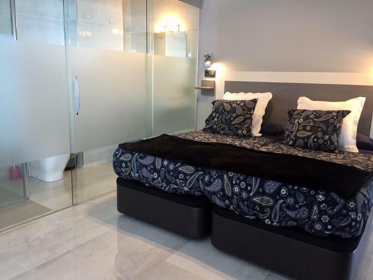 Deluxe Supreme Apartment มาลากา ภายนอก รูปภาพ
