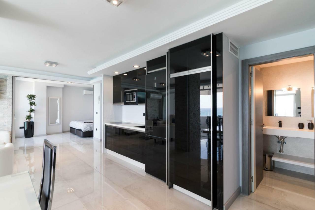 Deluxe Supreme Apartment มาลากา ภายนอก รูปภาพ